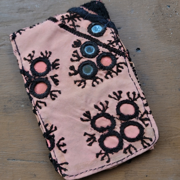 🌏🚀 Free People Boho Embroidered Repurposed vtg banjara hippie Wallet card case - Picture 10 of 16